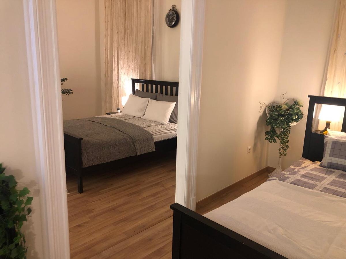 Dohany Central Apartment — Photos 2
